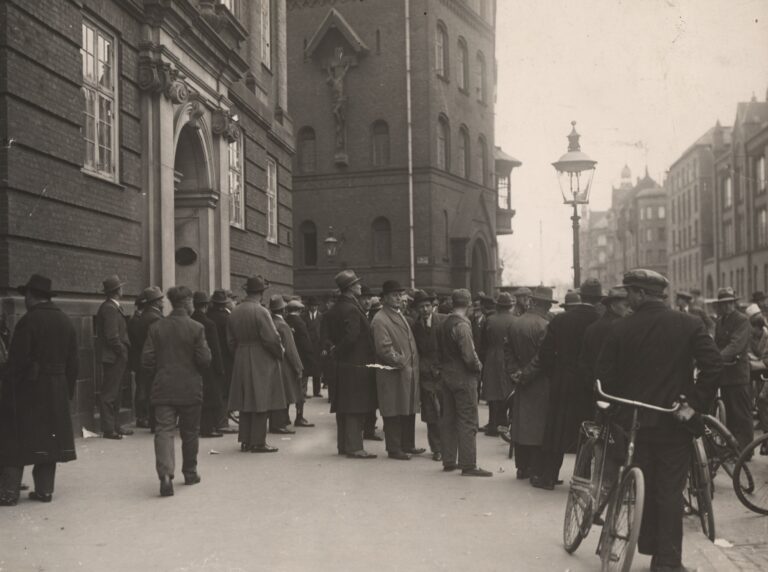 Arbejderbevægelsens historie, del 11: Fagbureaukratiet, Stauning og overenskomsterne